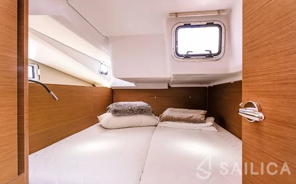 Sun Odyssey 440 - Yacht Charter Sailica