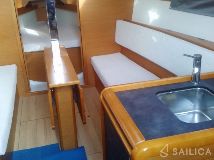 Sun Odyssey 349 - Yacht Charter Sailica