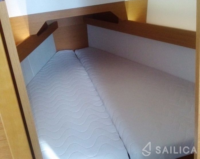 Sun Odyssey 349 - Yacht Charter Sailica
