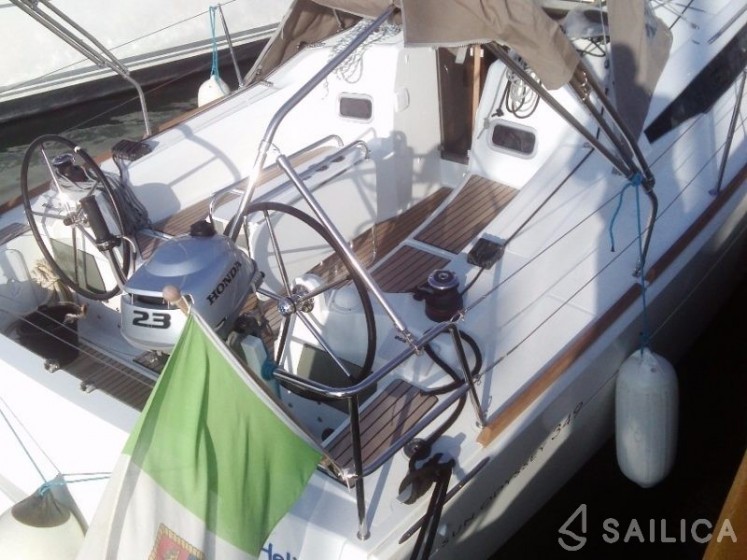 Sun Odyssey 349 - Yacht Charter Sailica
