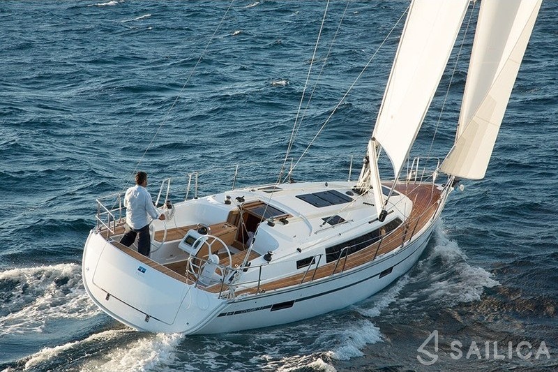 Bavaria 37 Cruiser - Yacht Charter Sailica