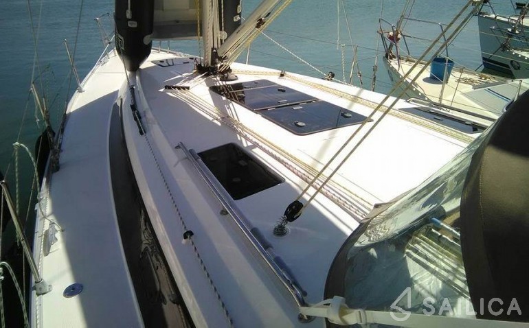 Bavaria 37 Cruiser - Yacht Charter Sailica