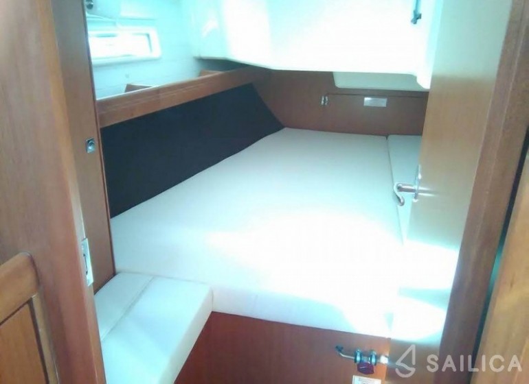 Bavaria 37 Cruiser - Yacht Charter Sailica