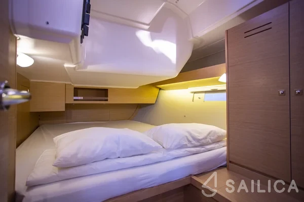 Dufour 430 Grand Large - Yacht Charter Sailica