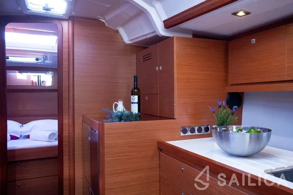 Dufour 430 Grand Large - Yacht Charter Sailica