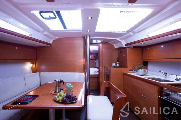 Dufour 430 Grand Large - Yacht Charter Sailica