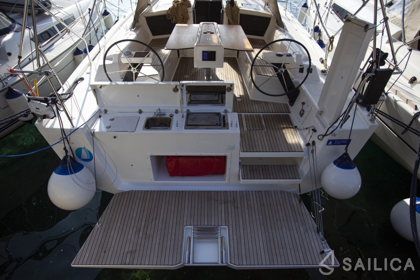 Dufour 430 Grand Large - Yacht Charter Sailica