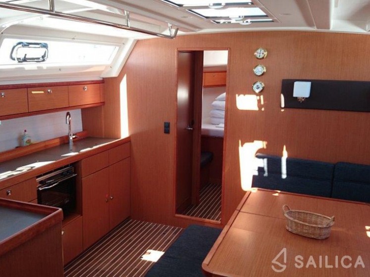 Bavaria 46 Cruiser - Yacht Charter Sailica
