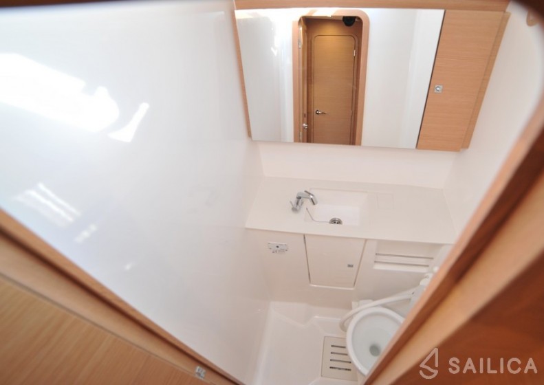 Dufour 56 Exclusive - Yacht Charter Sailica