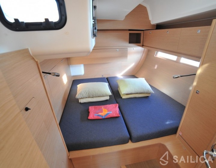 Dufour 56 Exclusive - Yacht Charter Sailica