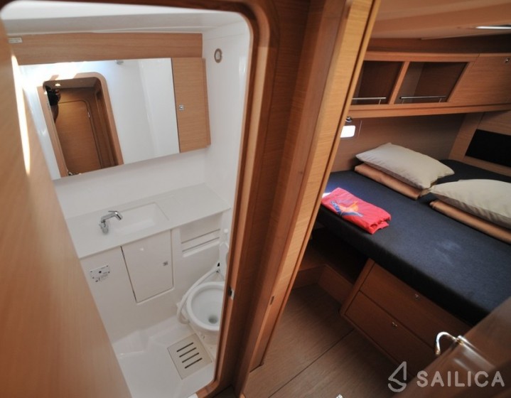 Dufour 56 Exclusive - Yacht Charter Sailica