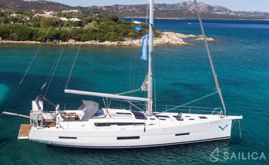 Dufour 56 Exclusive - Yacht Charter Sailica