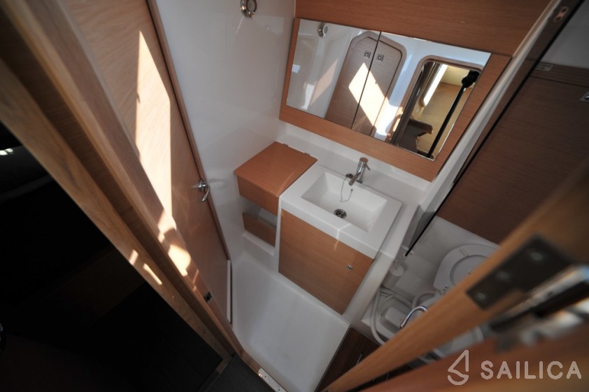 Dufour 56 Exclusive - Yacht Charter Sailica