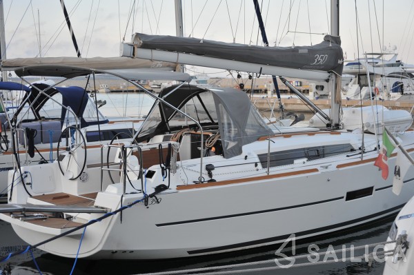 Dufour 350 Grand Large - Yacht Charter Sailica