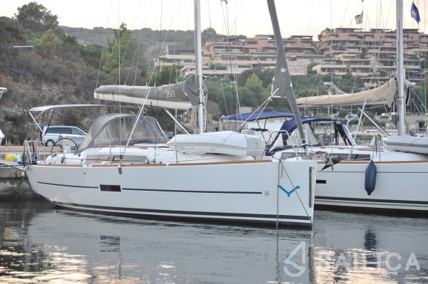 Dufour 350 Grand Large - Yacht Charter Sailica