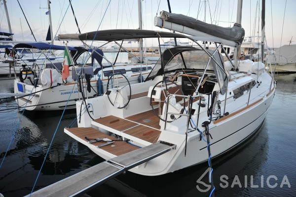 Dufour 350 Grand Large - Yacht Charter Sailica