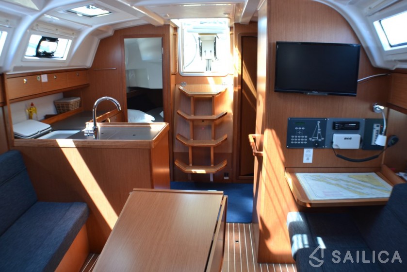 Bavaria 37 Cruiser - Yacht Charter Sailica