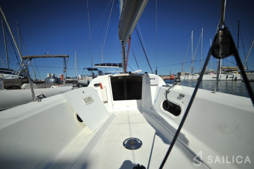 Beneteau 25 - Yacht Charter Sailica