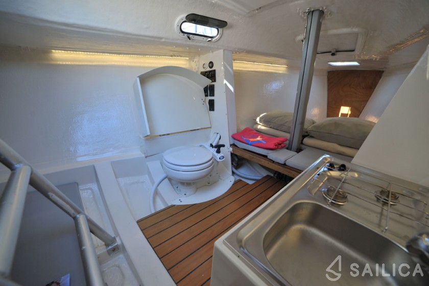 Beneteau 25 - Yacht Charter Sailica