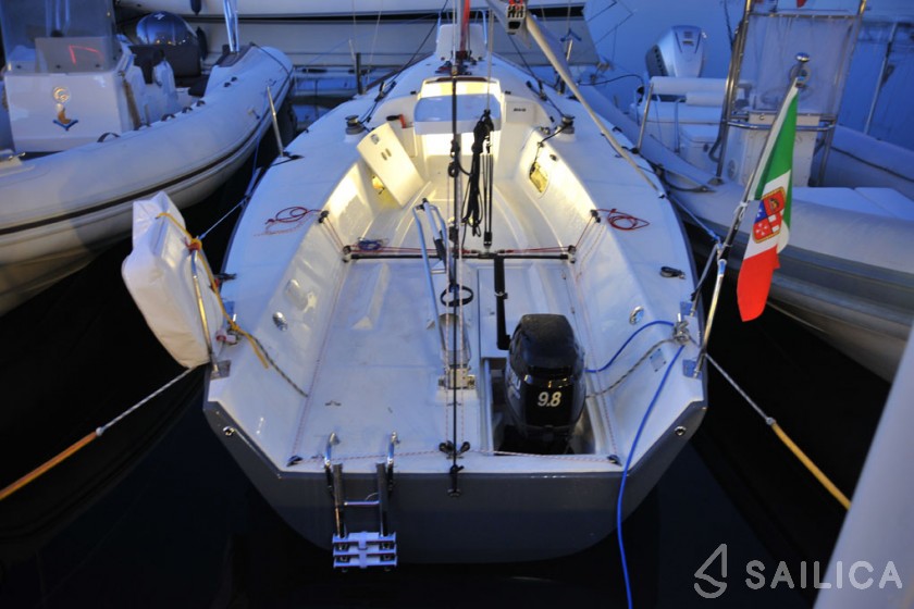 Beneteau 25 - Yacht Charter Sailica