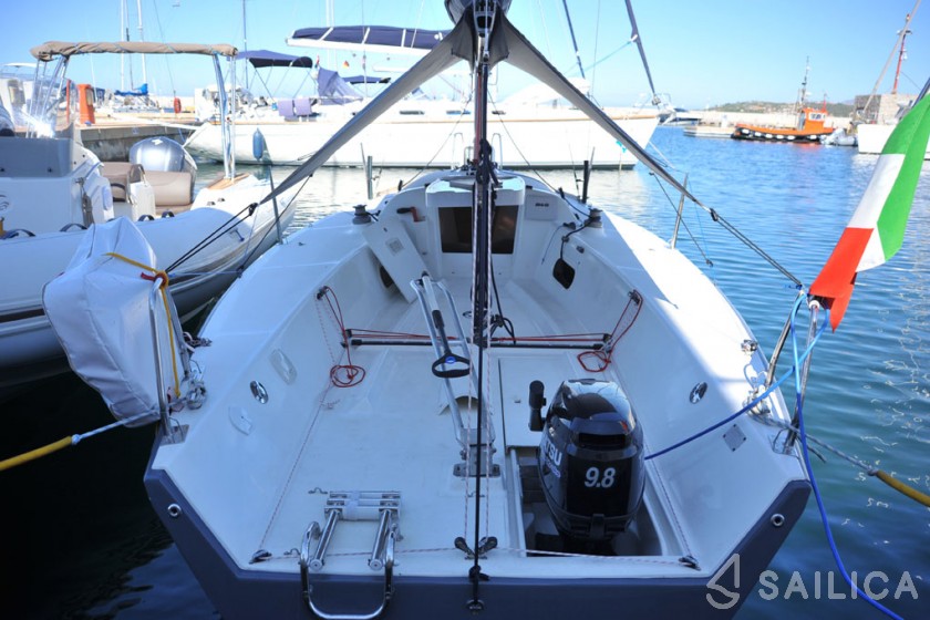 Beneteau 25 - Yacht Charter Sailica