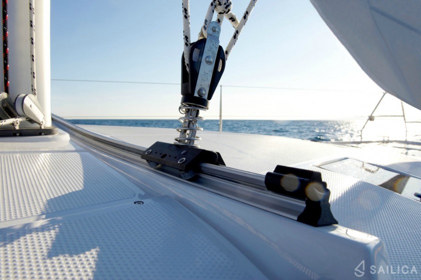 Hanse 415 - Yacht Charter Sailica