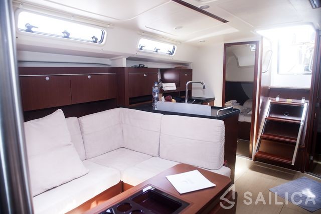 Hanse 415 - Yacht Charter Sailica
