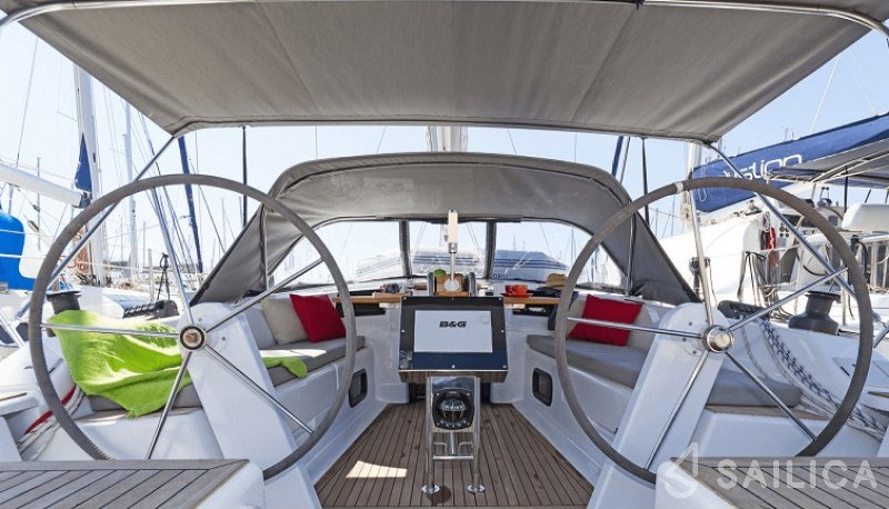 Hanse 385 - Yacht Charter Sailica