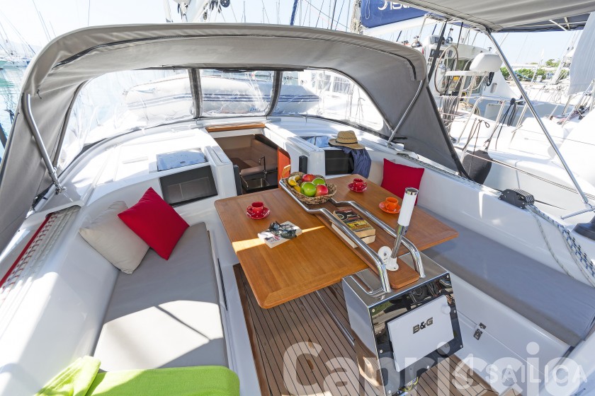 Hanse 385 - Yacht Charter Sailica