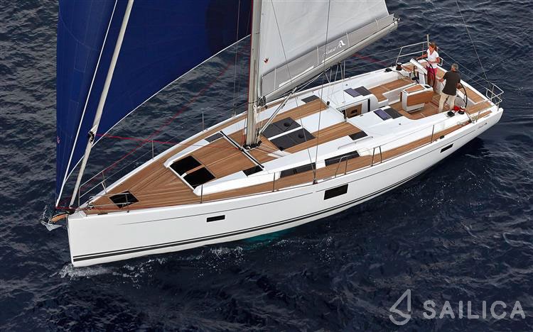 Hanse 455 - Yacht Charter Sailica