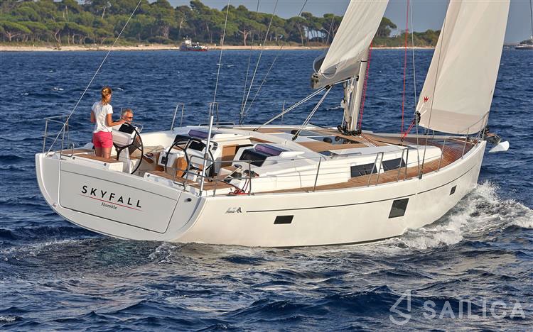 Hanse 455 - Yacht Charter Sailica