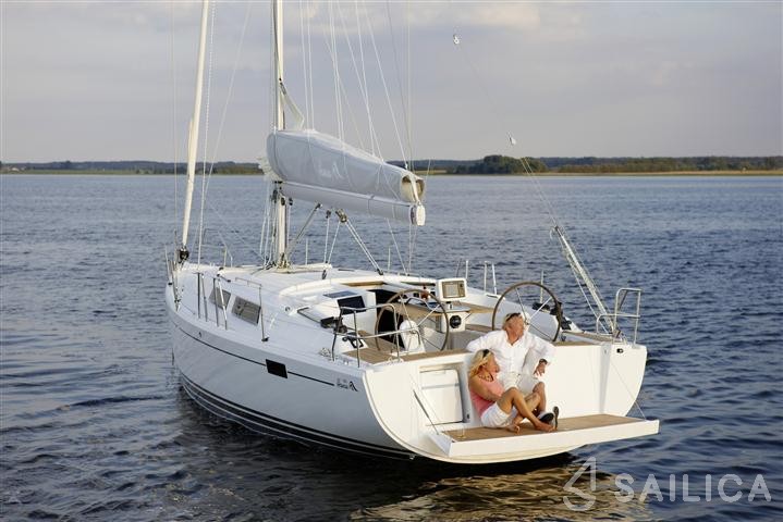 Hanse 385 - Yacht Charter Sailica