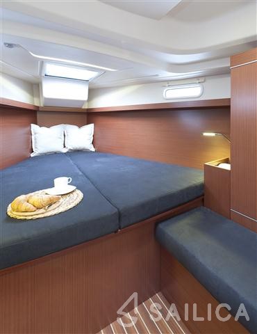 Hanse 385 - Yacht Charter Sailica