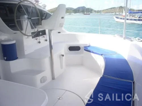 Belize 43 - Yacht Charter Sailica