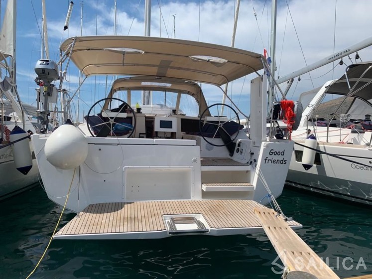 Dufour 430 Grand Large - Yacht Charter Sailica