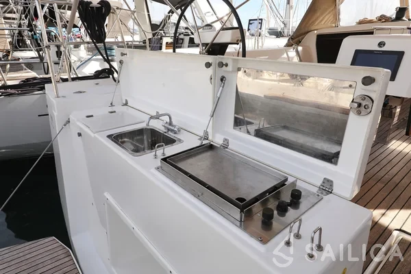 Dufour 430 Grand Large - Yacht Charter Sailica