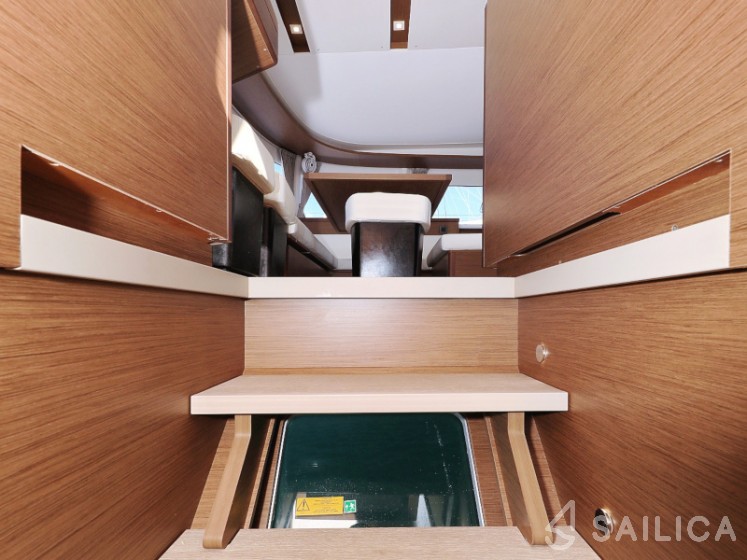 Lagoon 46  - Yacht Charter Sailica