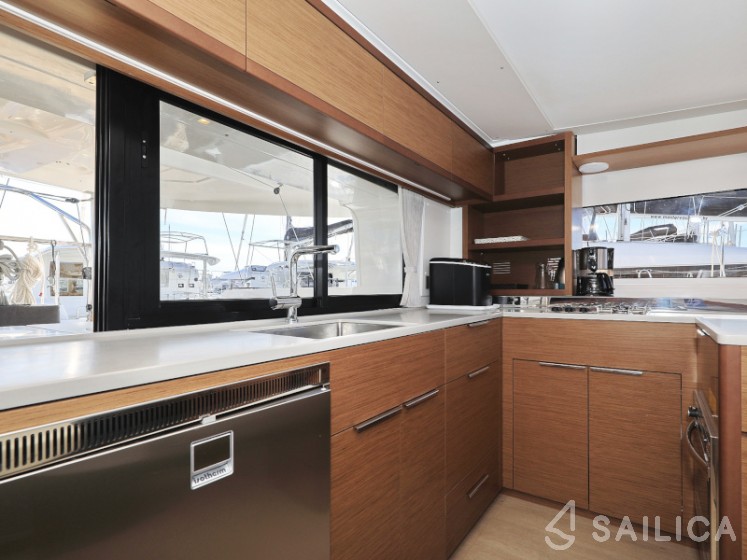 Lagoon 46  - Yacht Charter Sailica