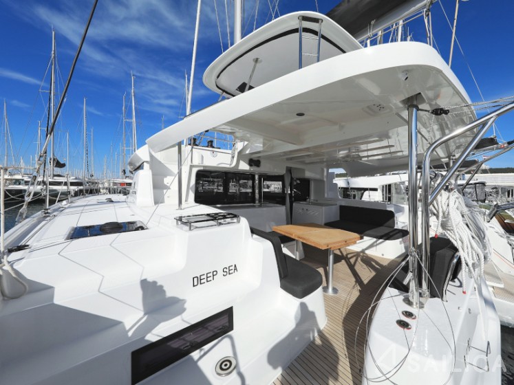 Lagoon 46  - Yacht Charter Sailica
