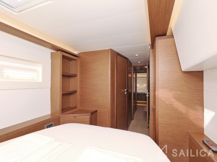 Lagoon 46  - Yacht Charter Sailica