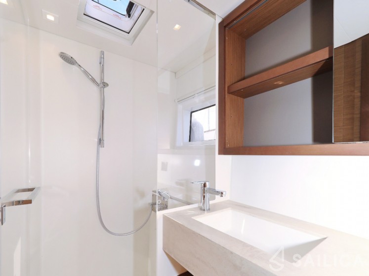 Lagoon 46  - Yacht Charter Sailica