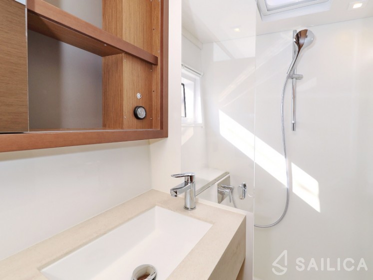 Lagoon 46  - Yacht Charter Sailica
