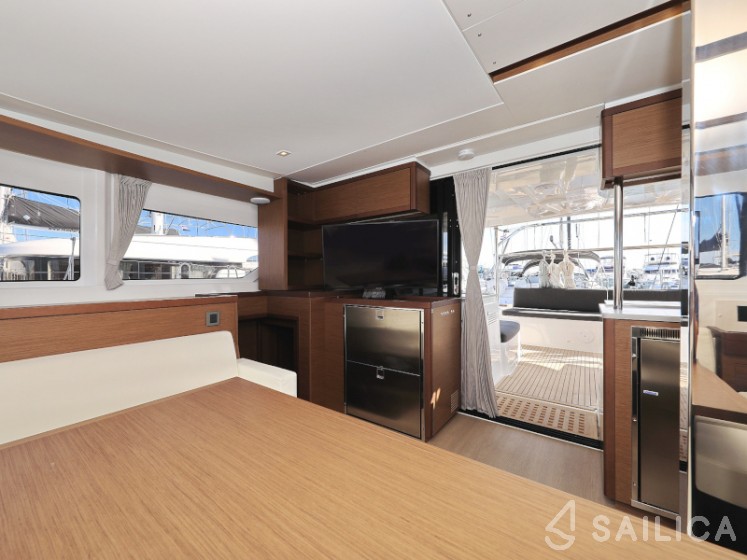 Lagoon 46  - Yacht Charter Sailica