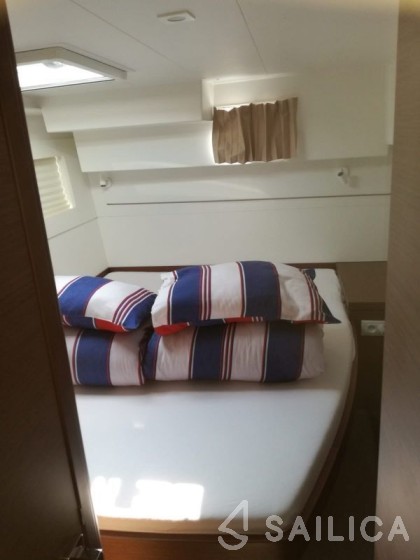 Lagoon 40 - Yacht Charter Sailica