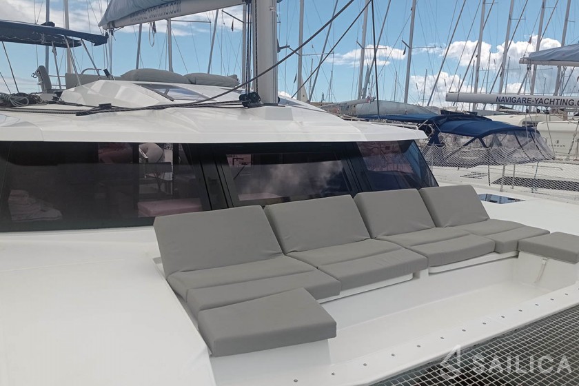 Elba 45 - Yacht Charter Sailica