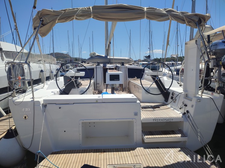 Dufour 430 Grand Large - Yacht Charter Sailica