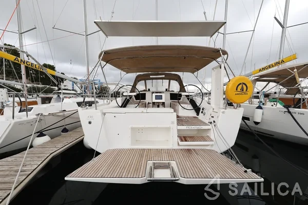 Dufour 430 Grand Large - Yacht Charter Sailica