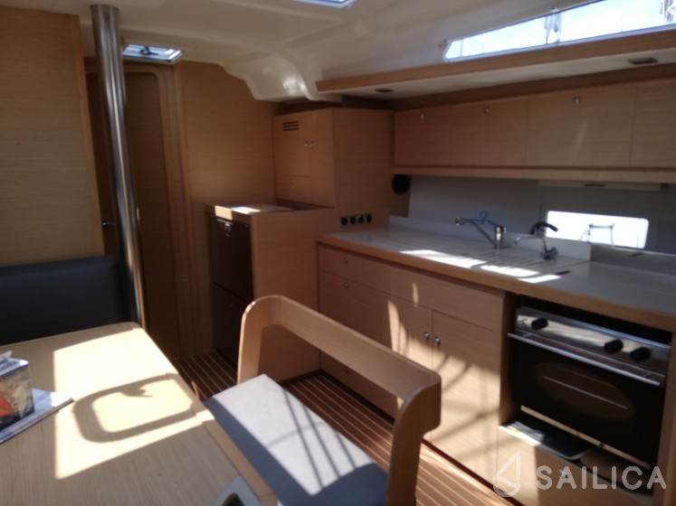 Dufour 430 Grand Large - Yacht Charter Sailica