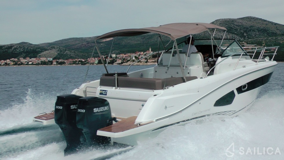 Cap Camarat 10.5 WA - Yacht Charter Sailica