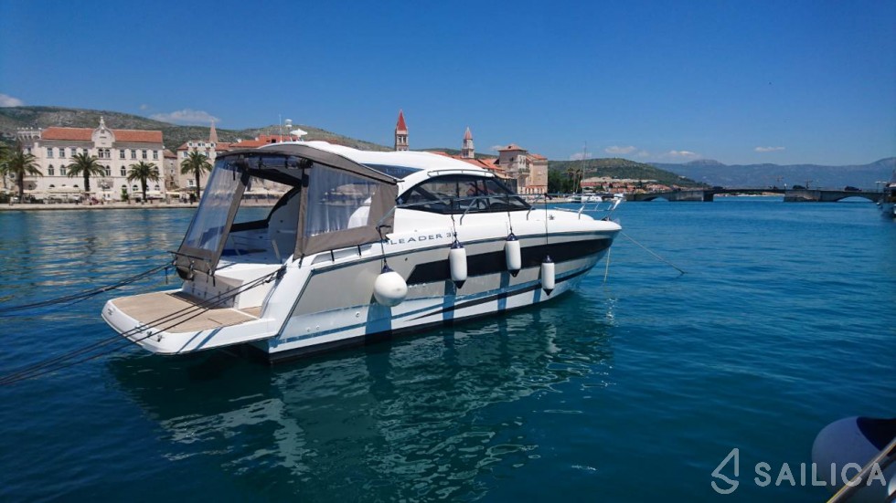 Leader 36 - Yacht Charter Sailica